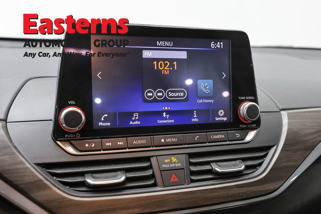 Used 2024 Nissan Altima 2.5 SV FWD image 19