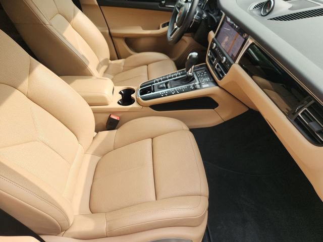 Used 2019 Porsche Macan AWD/4WD image 29