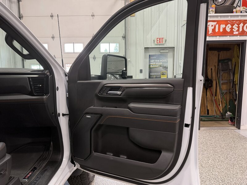 Used 2026 GMC Sierra 2500 AT4 AWD/4WD image 36