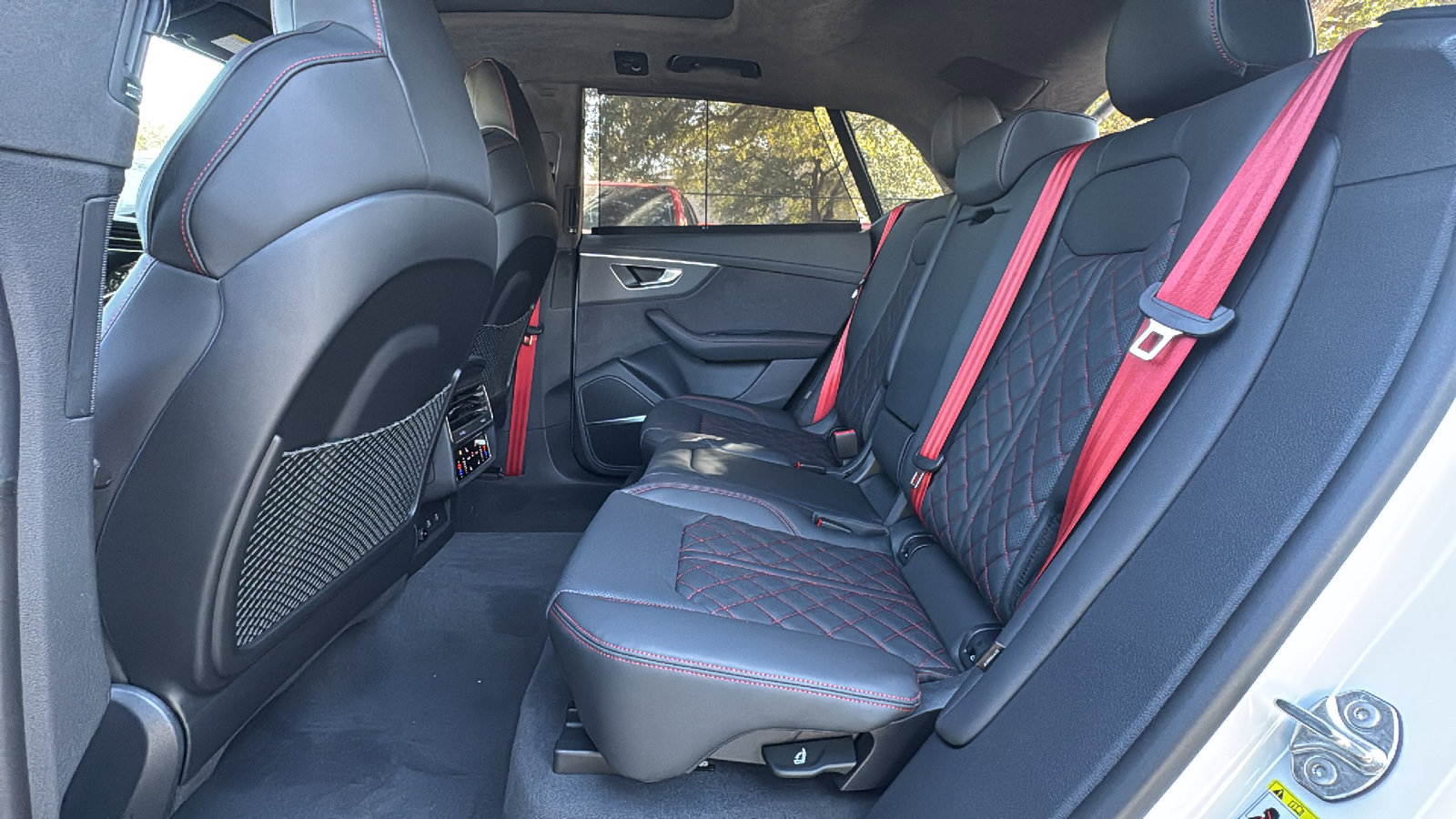 New 2026 Audi SQ8 Prestige image 15