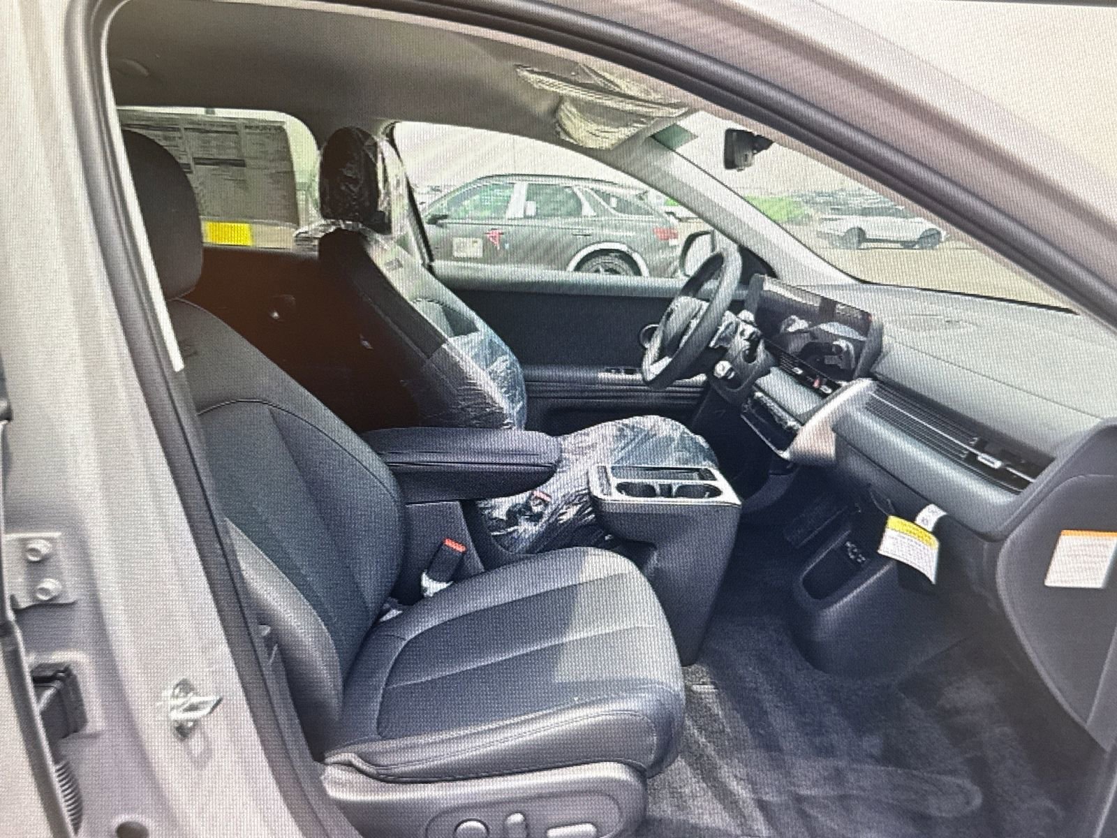 Used 2025 Hyundai Ioniq 5 SEL image 8