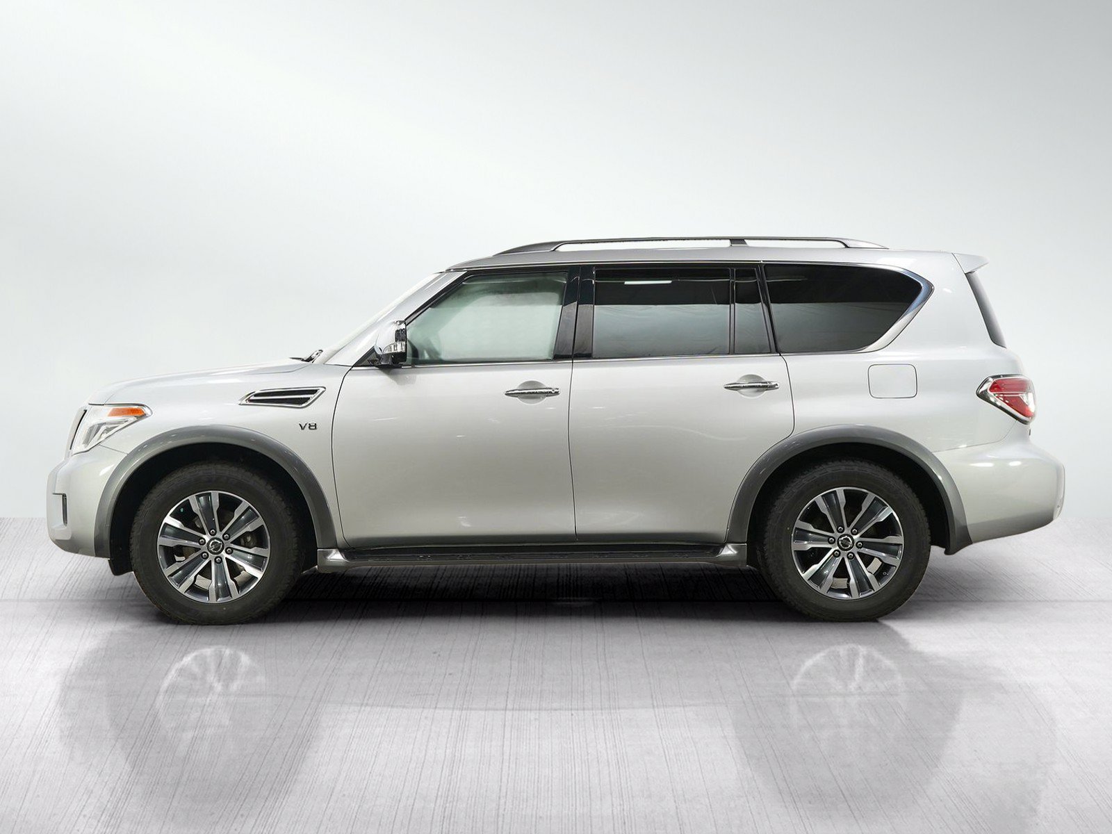 Used 2019 Nissan Armada SL w/ Premium Package AWD/4WD image 2