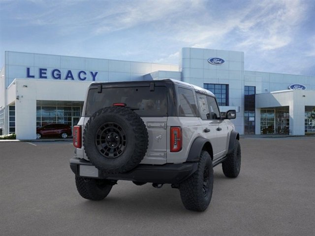 New 2026 Ford Bronco Badlands image 8