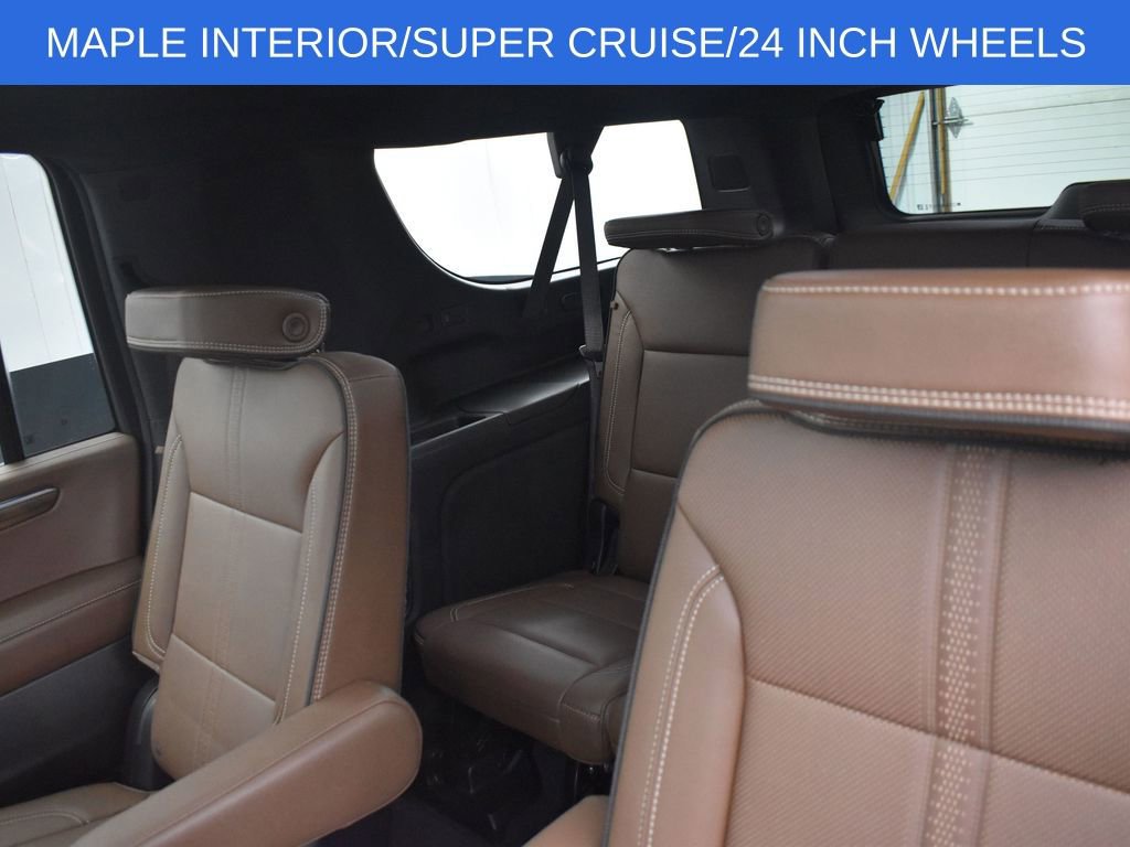 Used 2026 Chevrolet Suburban High Country AWD/4WD image 10
