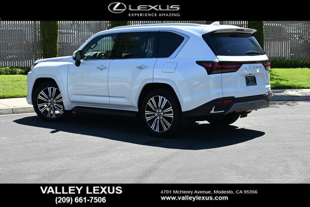 New 2026 Lexus LX 600 4WD w/ Luxury Package image 4