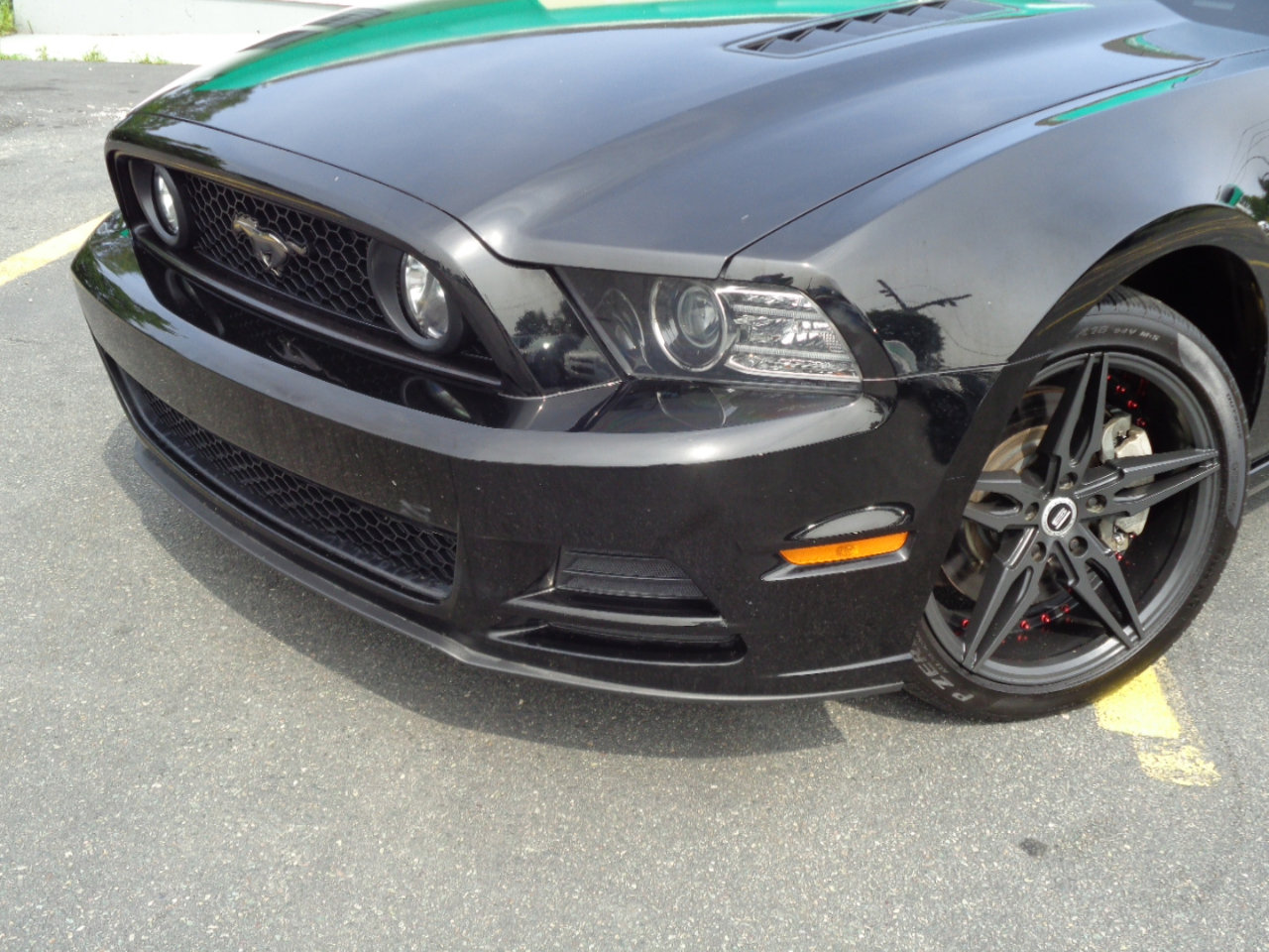 Used 2014 Ford Mustang GT image 10
