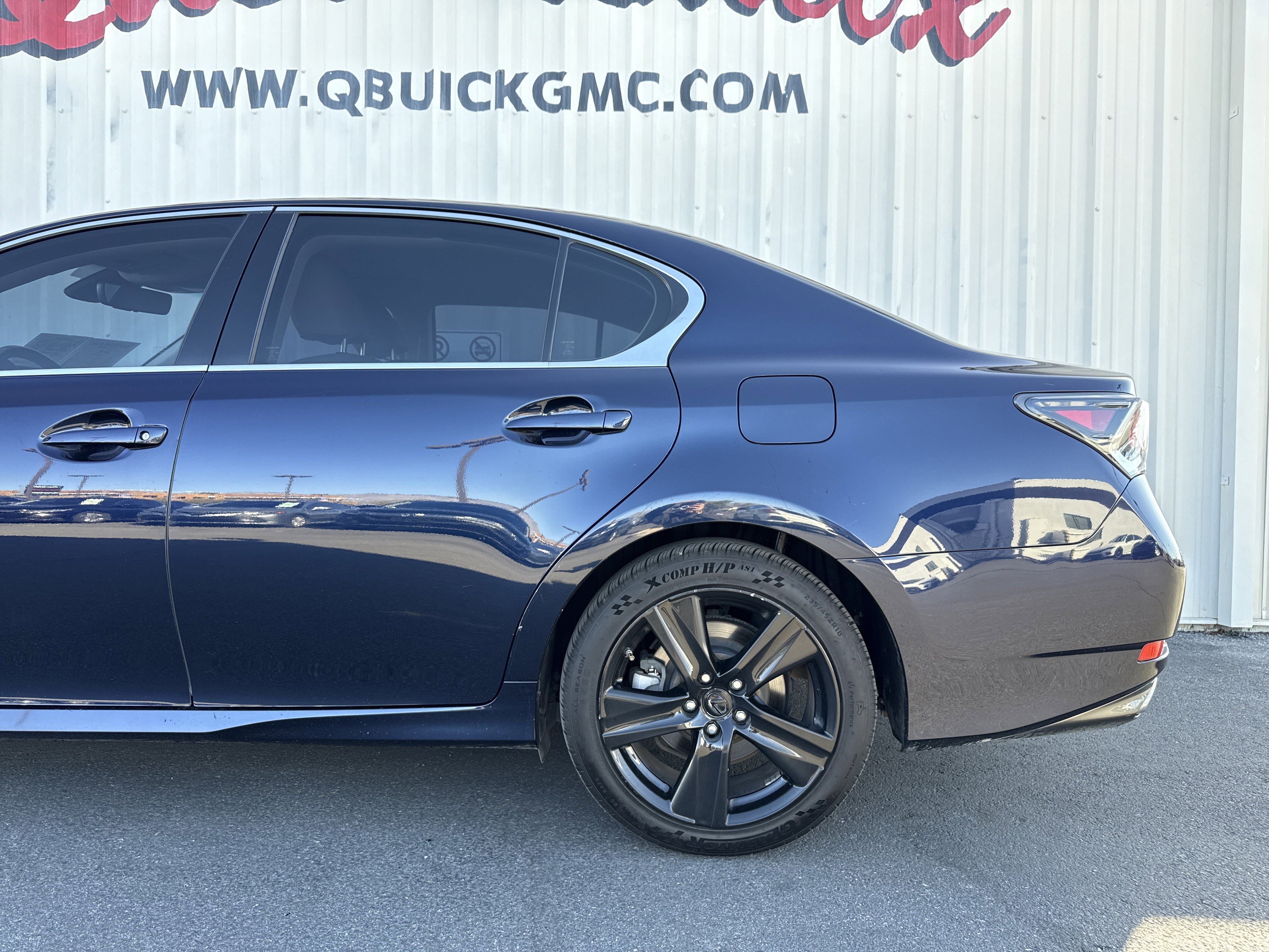 Used 2018 Lexus GS 350 AWD w/ Premium Package image 2