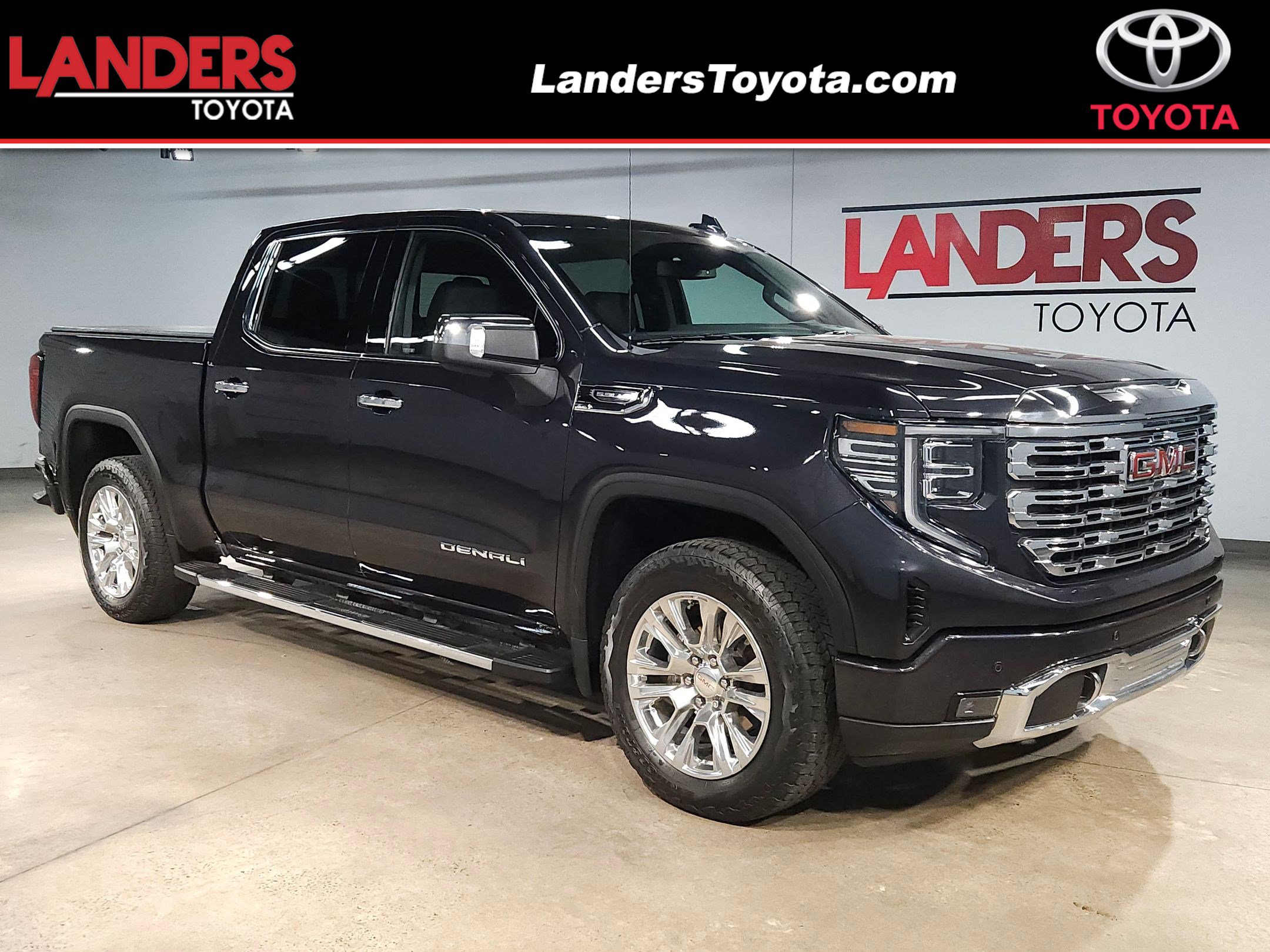 Used 2022 GMC Sierra 1500 Denali image 1