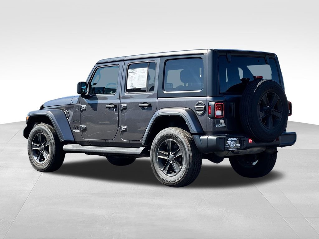Used 2022 Jeep Wrangler Unlimited Sahara AWD/4WD image 5