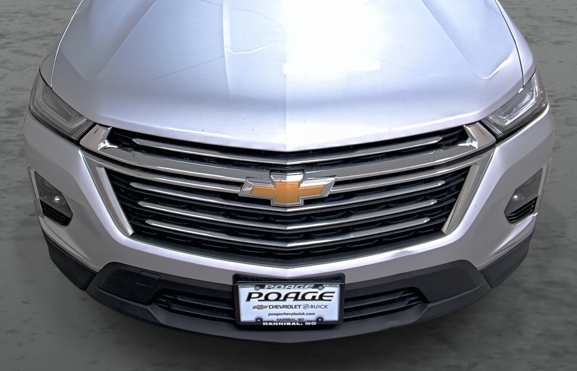 Certified 2022 Chevrolet Traverse LT w/ LPO, Cargo Package AWD/4WD image 16