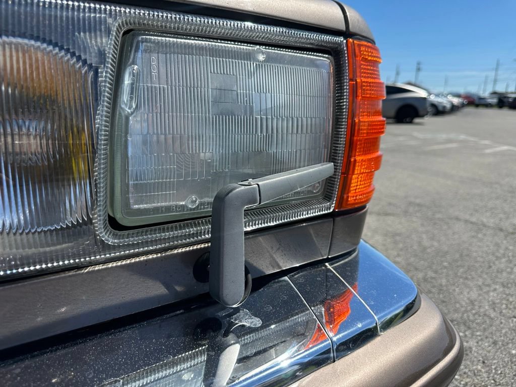 Used 1987 Mercedes-Benz 420 SEL image 29