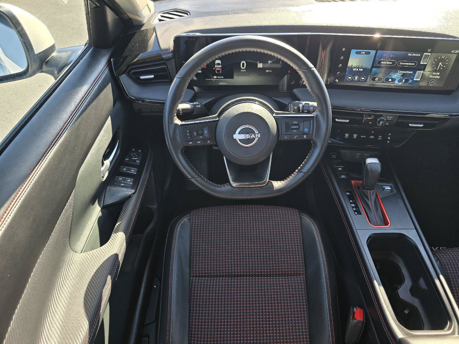 Used 2025 Nissan Kicks SR FWD image 16