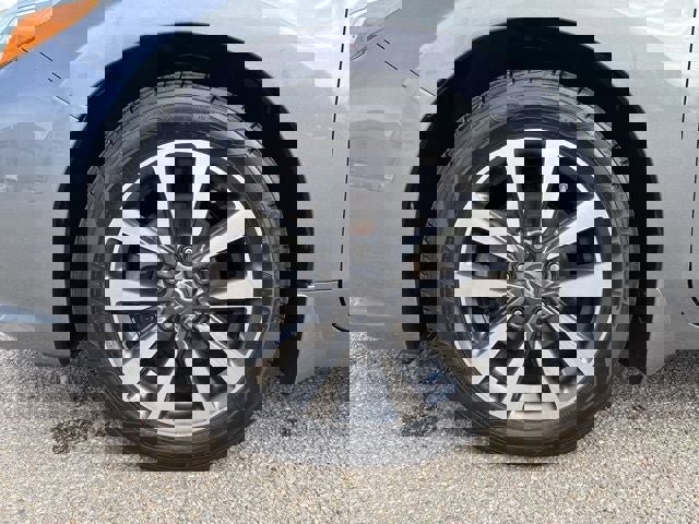 Used 2017 Nissan Altima 2.5 SV image 6