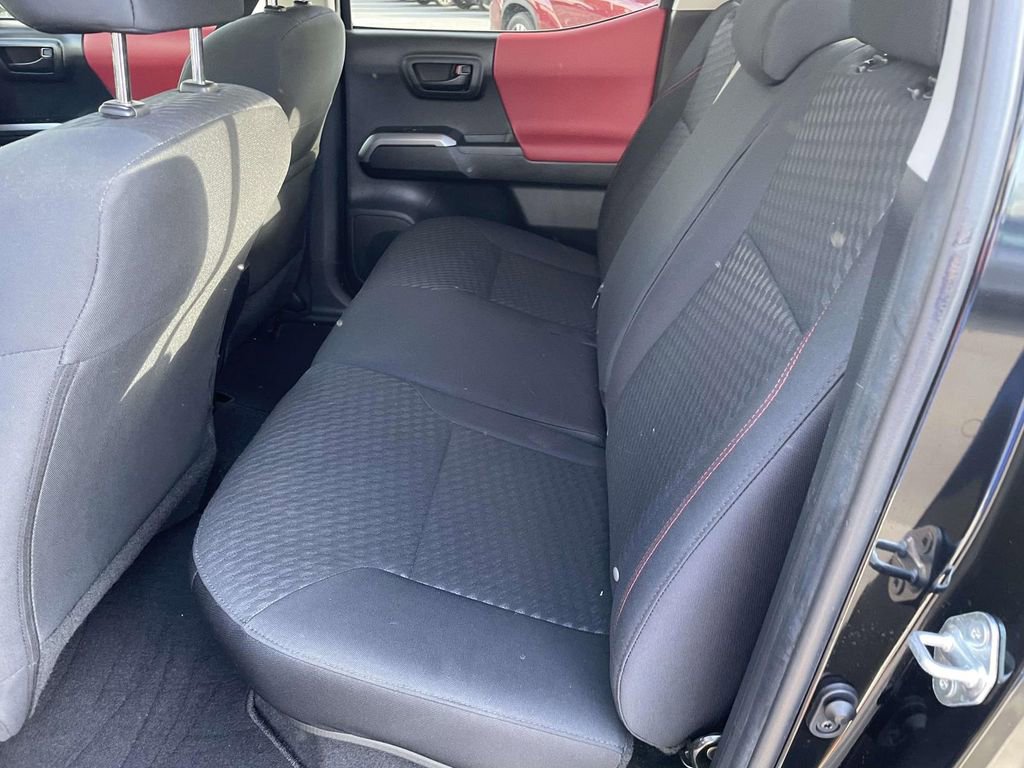 Used 2022 Toyota Tacoma SR5 w/ Technology Package image 23