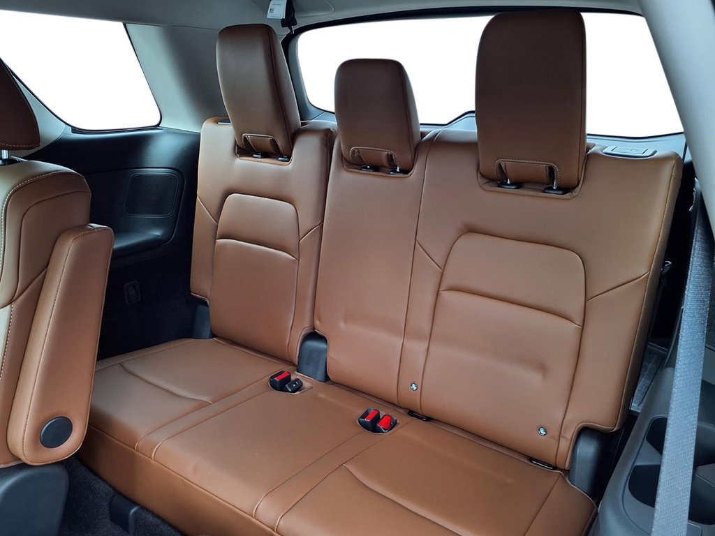 New 2026 Nissan Pathfinder Platinum image 25