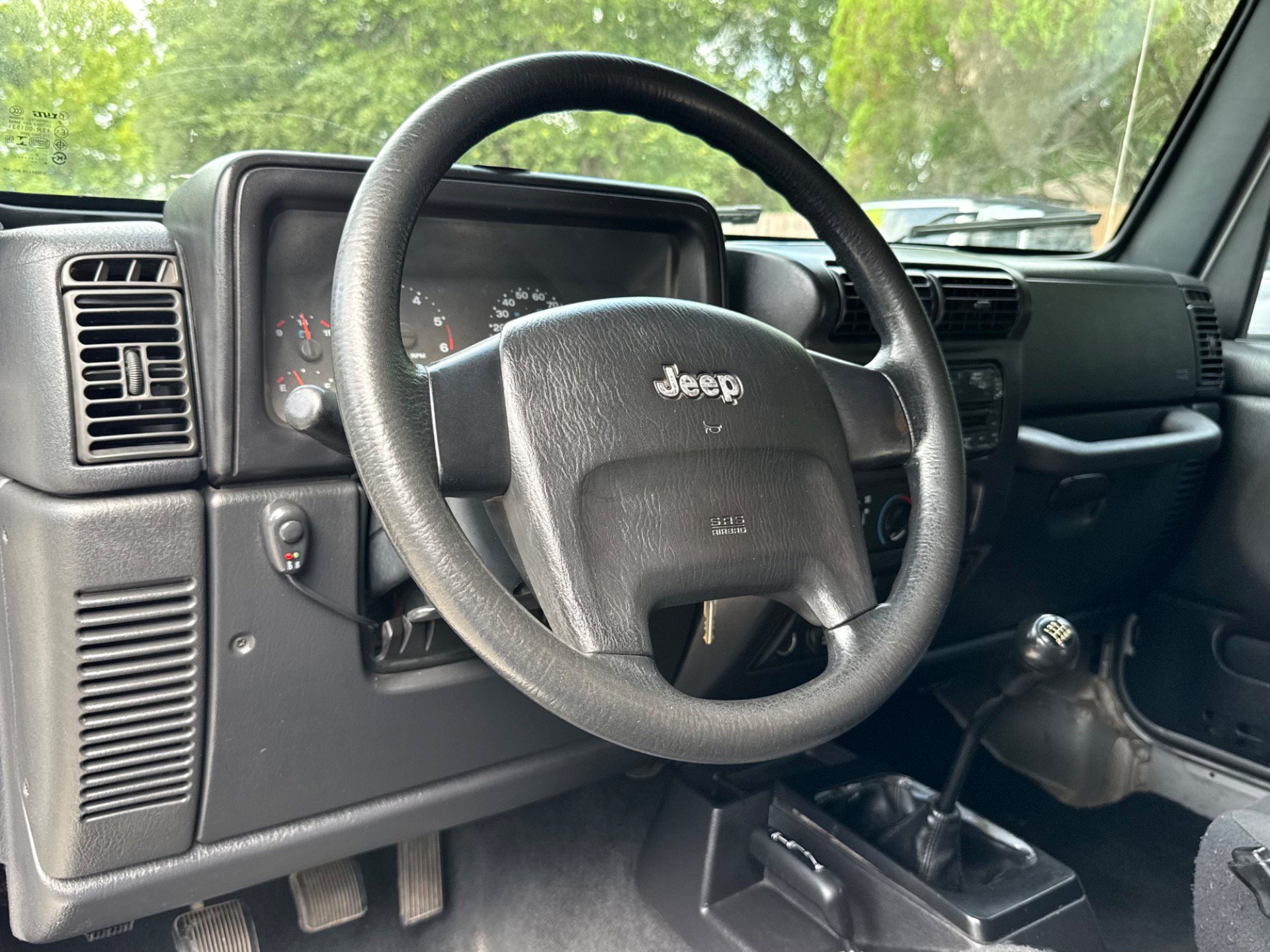 Used 2006 Jeep Wrangler X AWD/4WD image 23