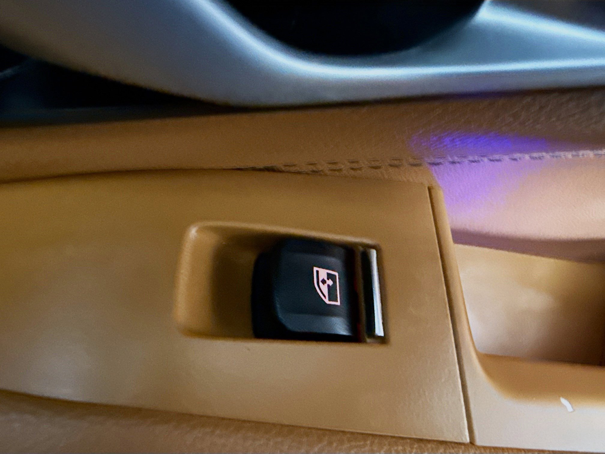 Used 2022 BMW X5 sDrive40i w/ Premium Package image 31