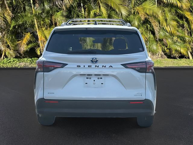 Used 2021 Toyota Sienna XLE FWD image 6