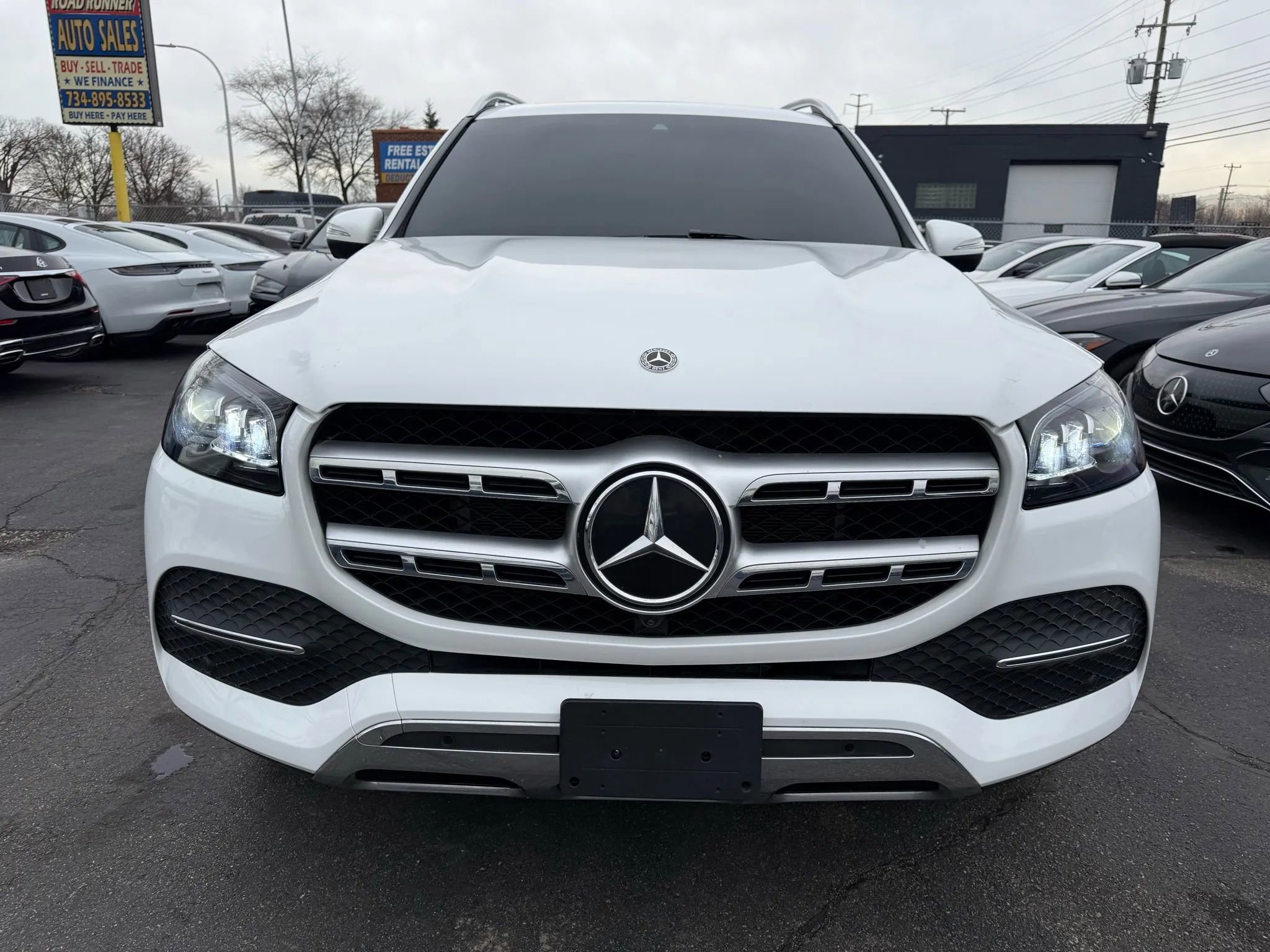 Used 2021 Mercedes-Benz GLS 450 4MATIC image 3