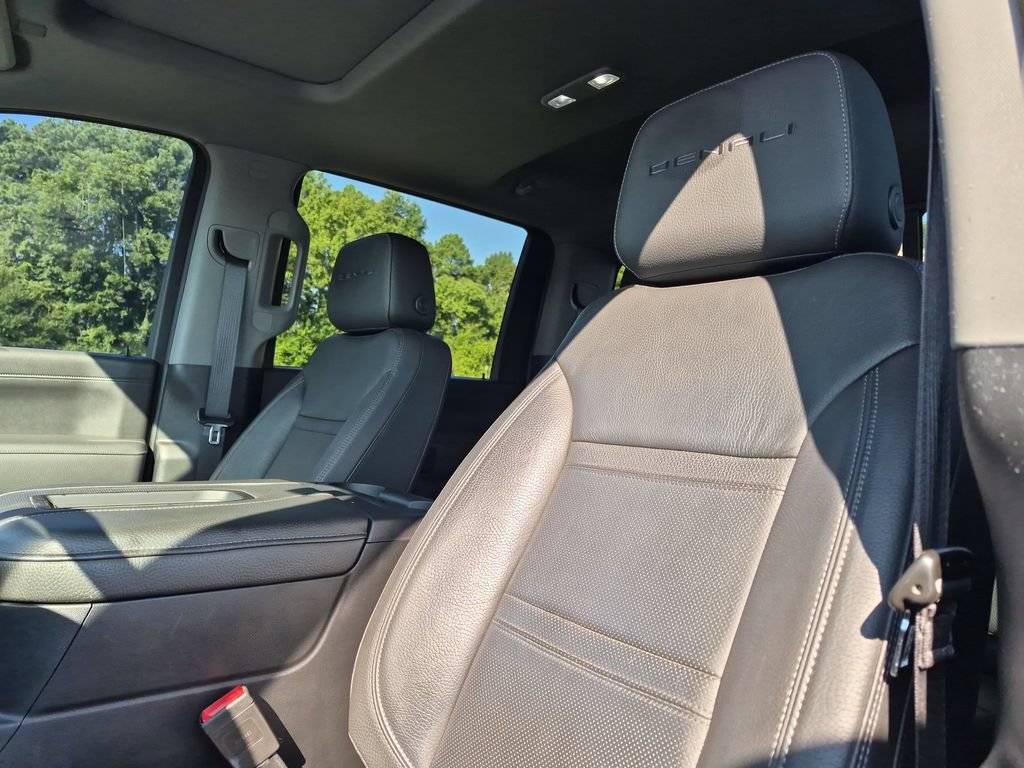 Used 2020 GMC Sierra 2500 Denali w/ Denali Ultimate Package AWD/4WD image 13