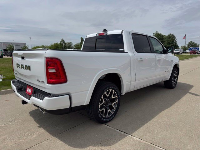 New 2026 RAM 1500 Laramie w/ Sport Appearance Package AWD/4WD image 7
