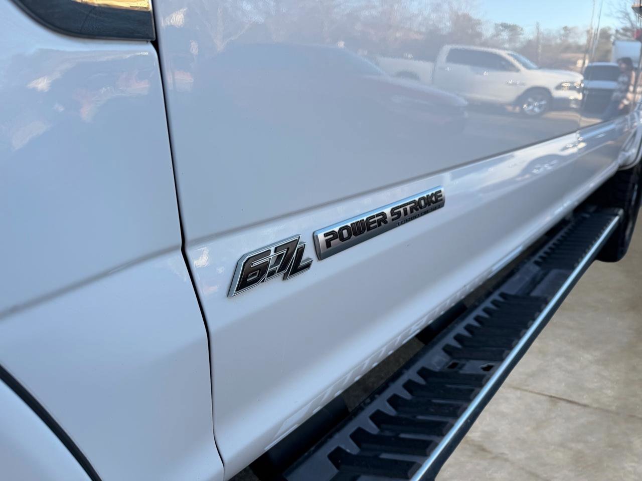 Used 2019 Ford F250 Lariat w/ Lariat Ultimate Package image 23