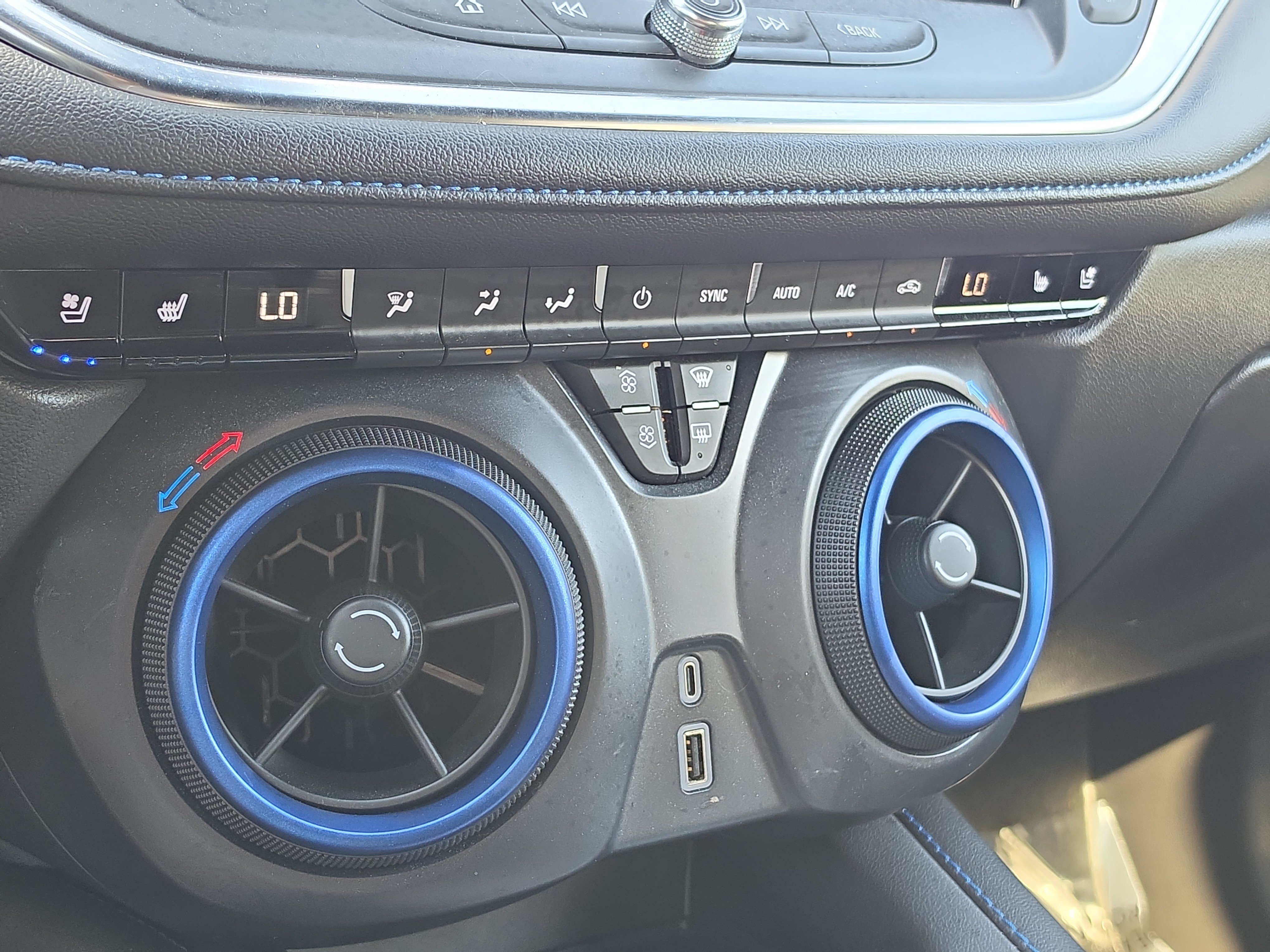 Certified 2024 Chevrolet Blazer RS w/ Driver Confidence II Package FWD image 27