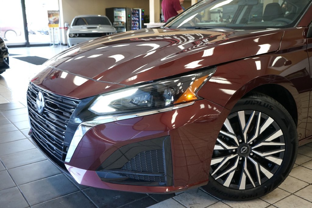 Used 2024 Nissan Altima 2.5 SV FWD image 20