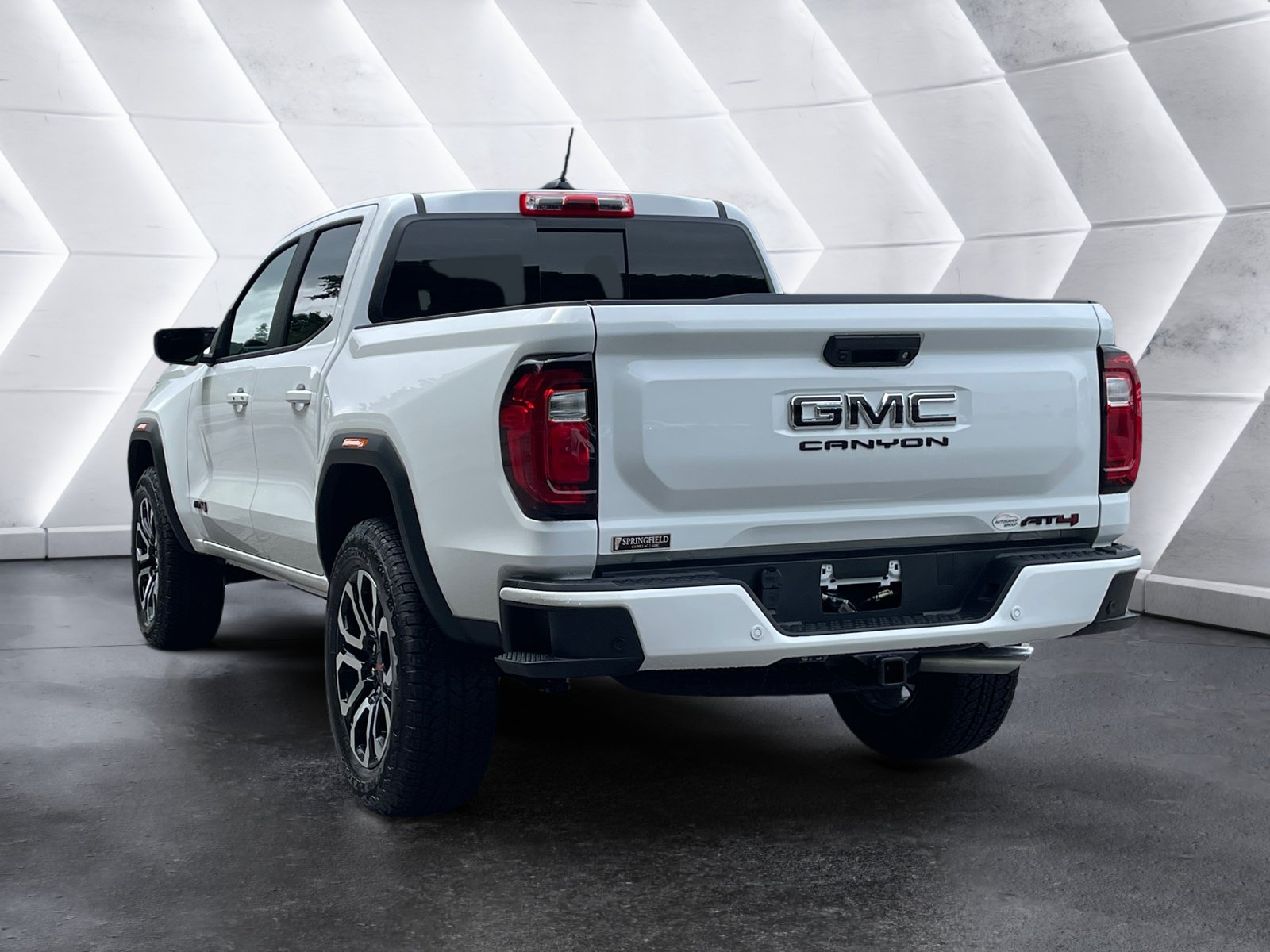New 2026 GMC Canyon AT4 w/ Technology Plus Package AWD/4WD image 4