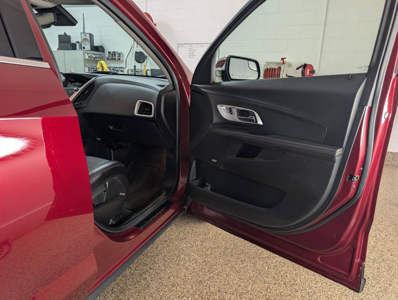 Used 2012 Chevrolet Equinox LTZ AWD/4WD image 19