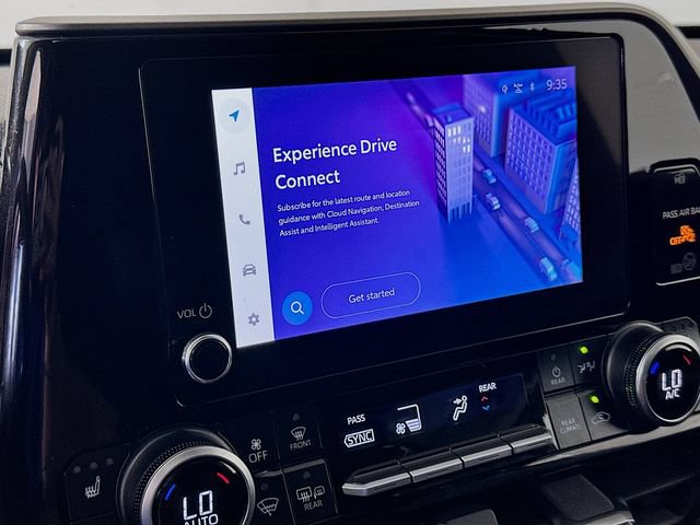 Certified 2025 Toyota Highlander XLE FWD image 17