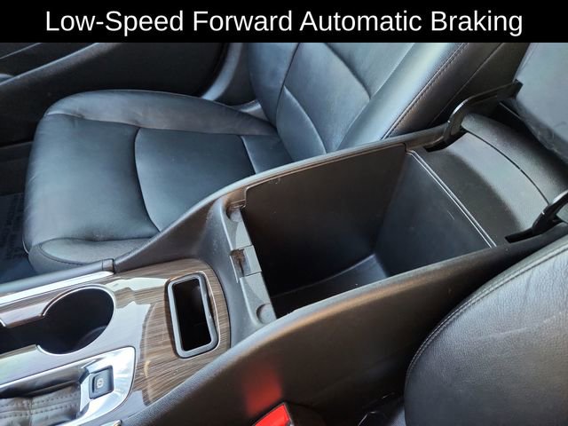 Used 2018 Chevrolet Malibu Premier w/ Premier Sun and Wheel Package image 45