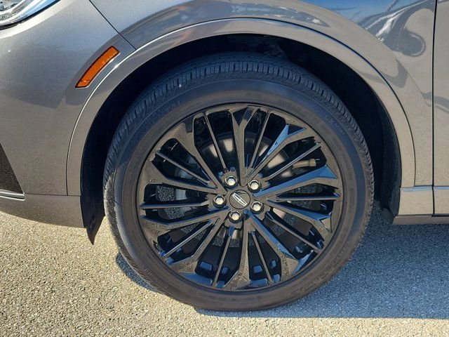 Certified 2023 Lincoln Corsair Reserve w/ Equipment Group 201A AWD/4WD image 8
