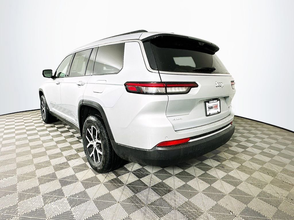 Certified 2024 Jeep Grand Cherokee L Limited w/ Luxury Tech Group II AWD/4WD image 8