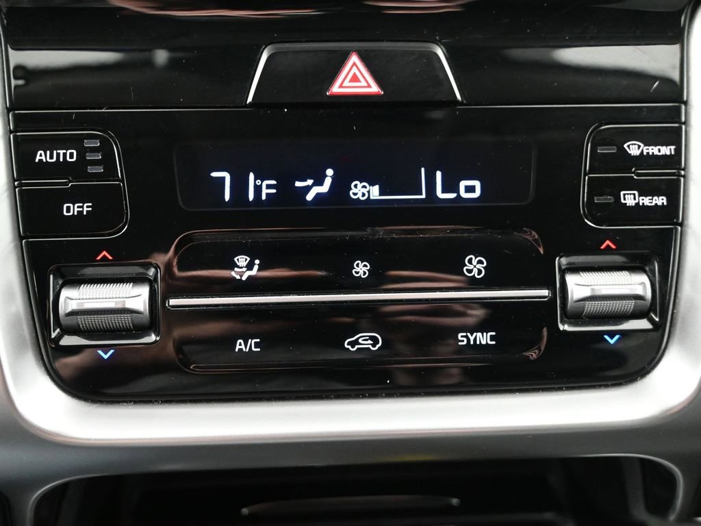 Certified 2023 Kia Sorento S image 21