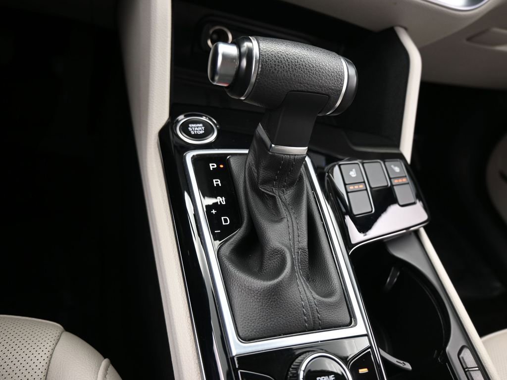 Used 2024 Kia Sportage EX image 27