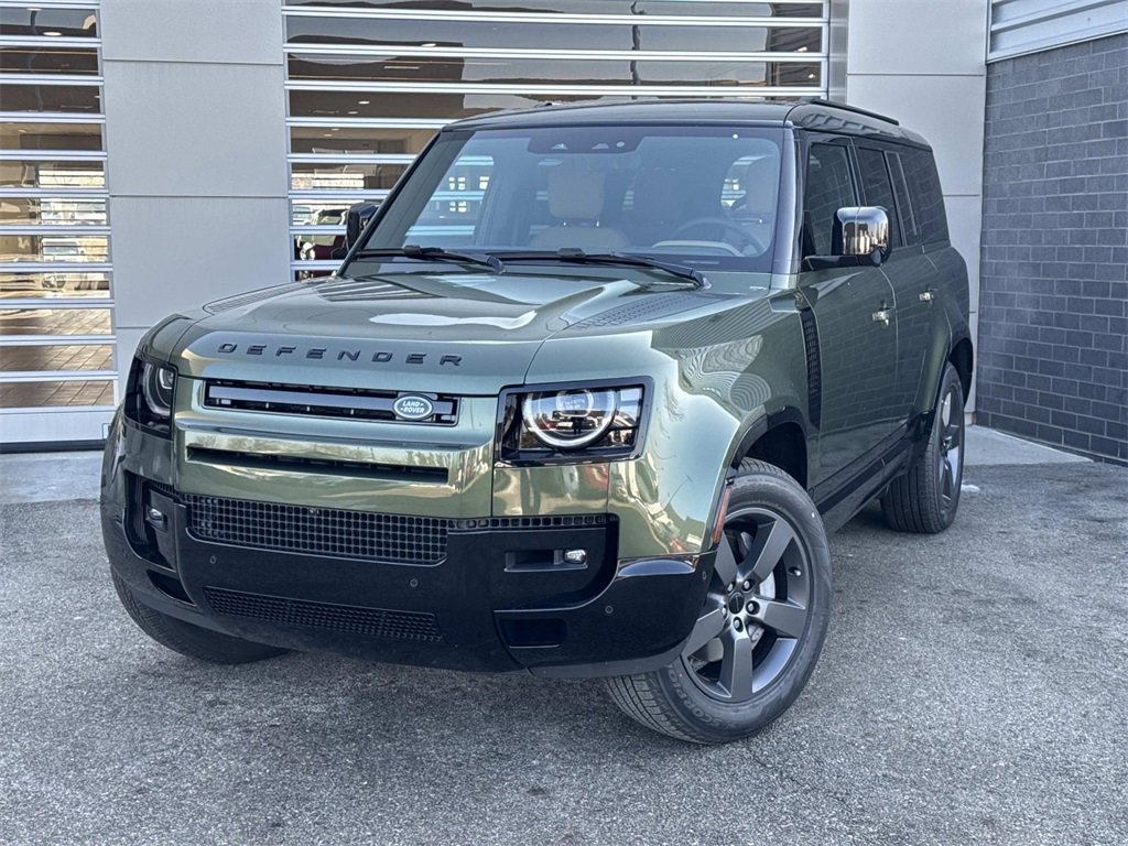 New 2026 Land Rover Defender 130 X-Dynamic SE image 1