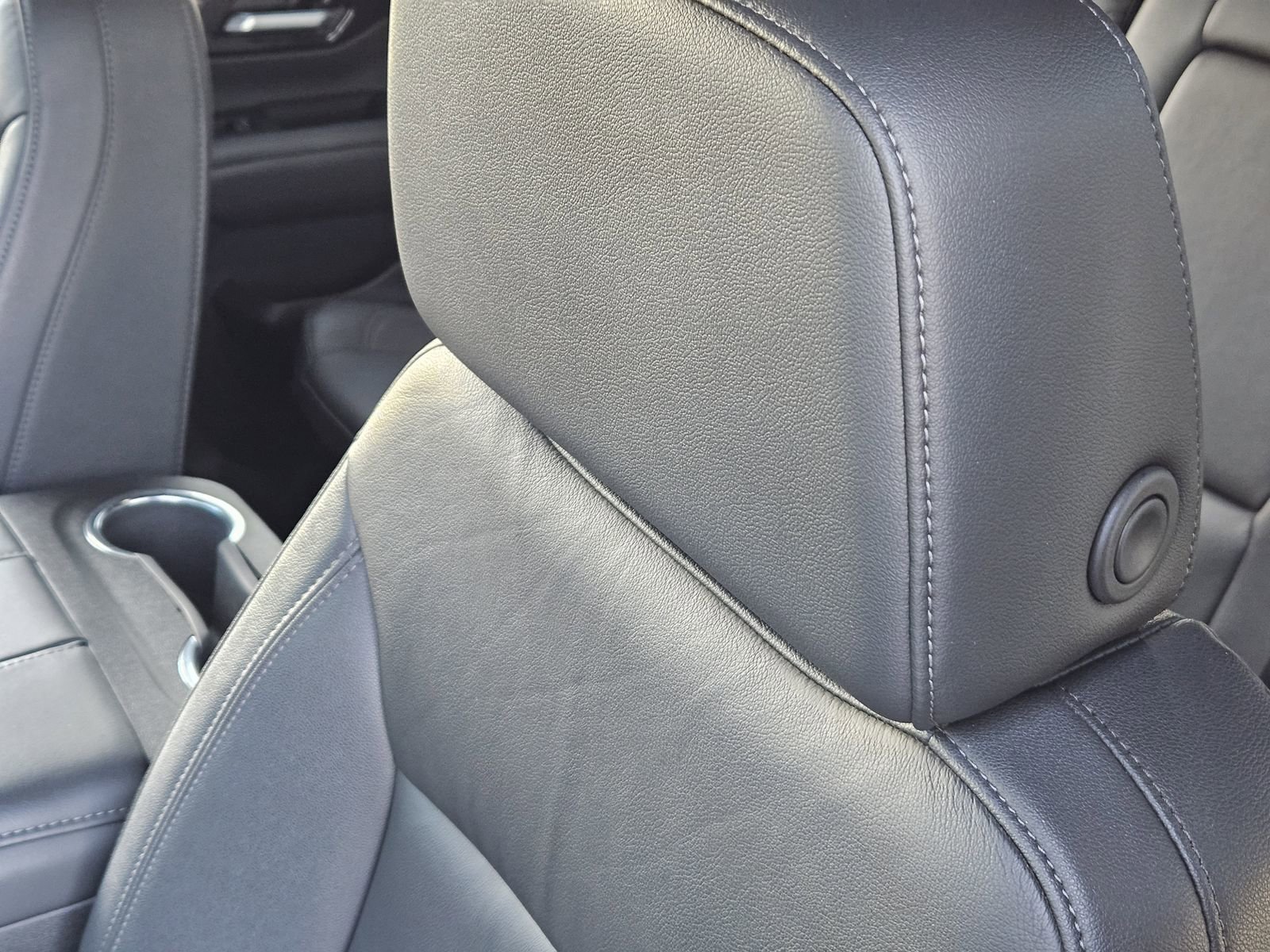 Certified 2025 Chevrolet Tahoe LT image 30