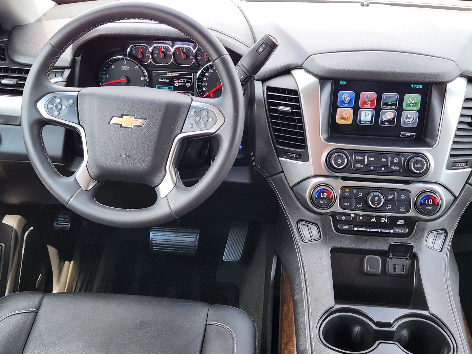 Used 2016 Chevrolet Suburban LT RWD image 9