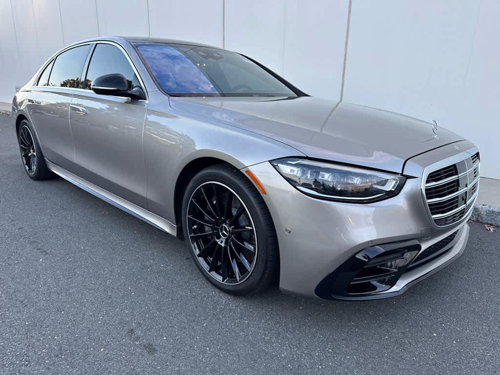 Used 2022 Mercedes-Benz S 580 4MATIC Sedan image 2