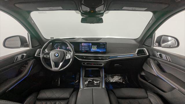 Used 2025 BMW X5 sDrive40i w/ Climate Comfort Package RWD image 27