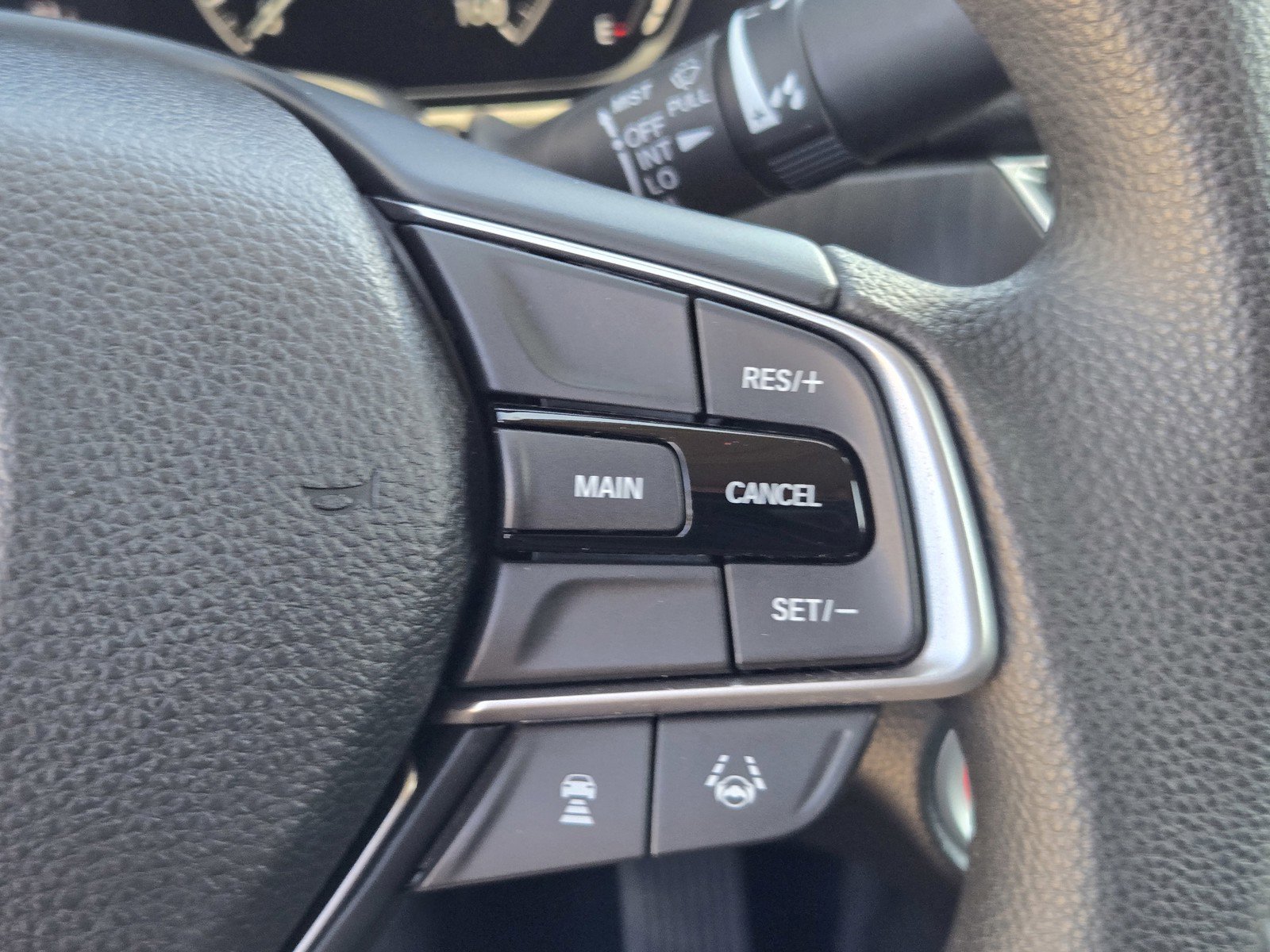 Used 2018 Honda Accord EX image 23