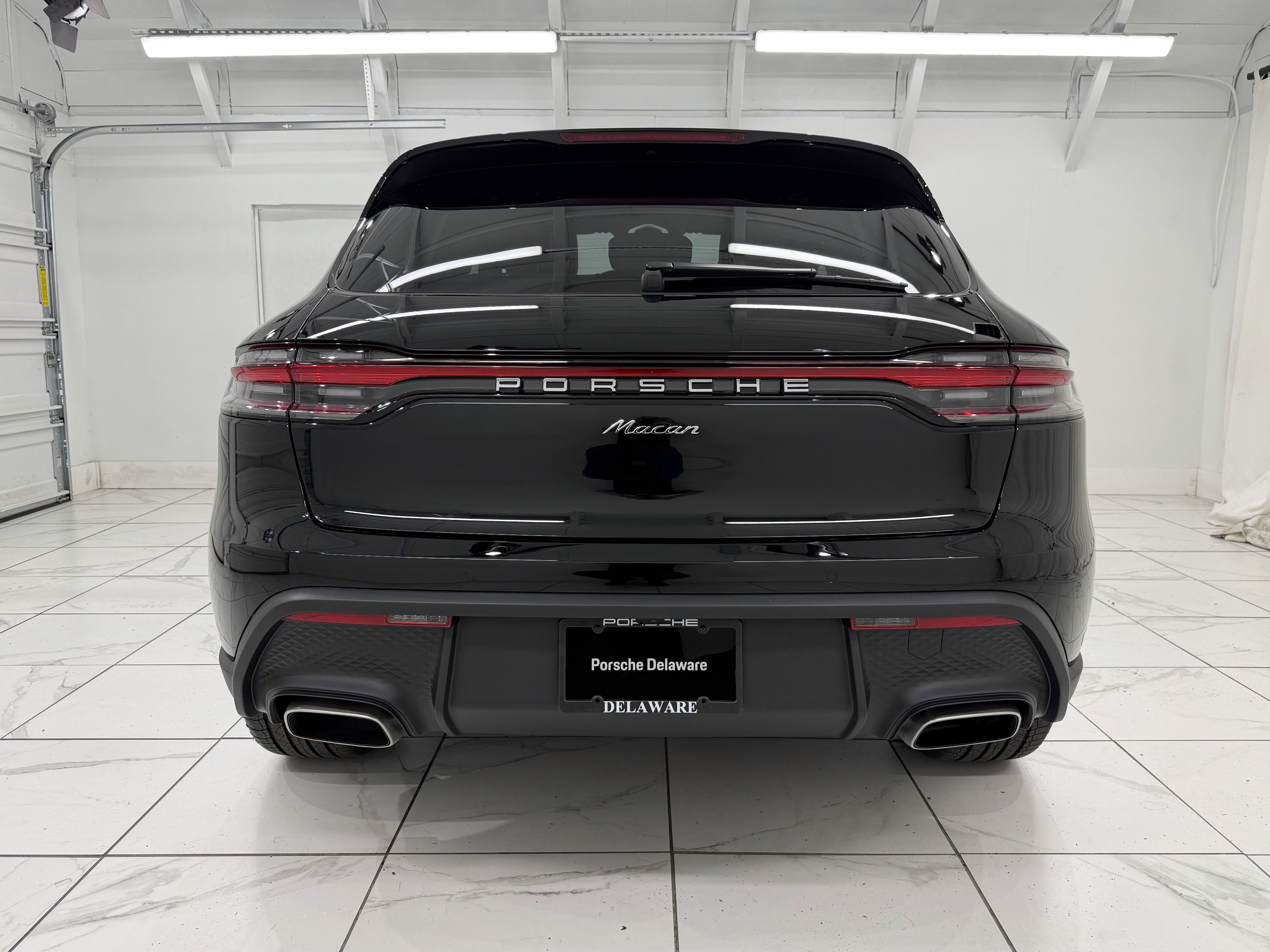 New 2026 Porsche Macan image 13