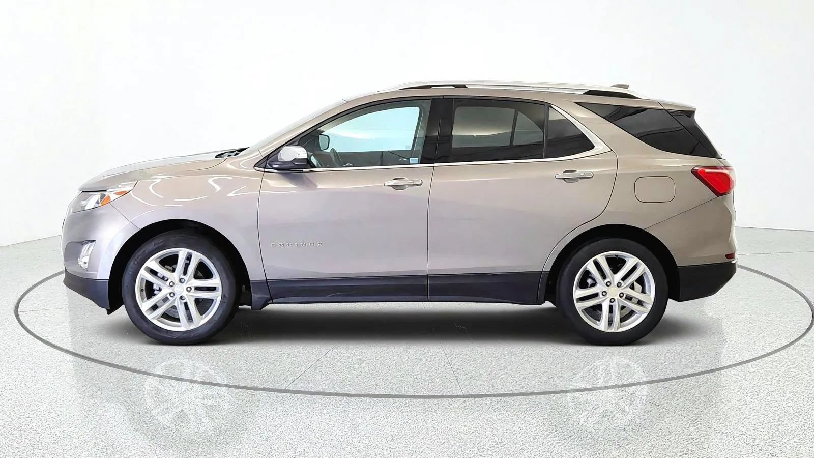 Used 2018 Chevrolet Equinox Premier AWD/4WD image 5