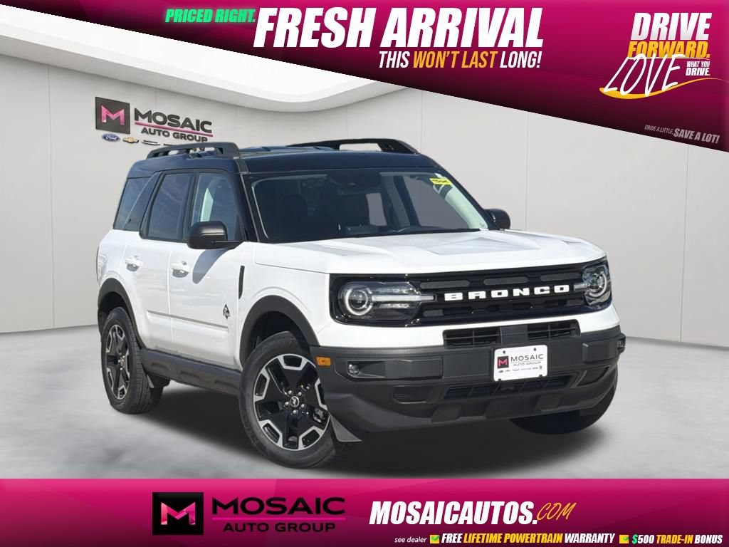 Used 2023 Ford Bronco Sport Outer Banks w/ Tech Package AWD/4WD image 1