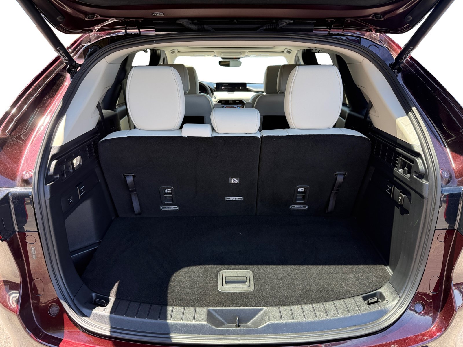 Certified 2024 MAZDA CX-90 Plug-In Hybrid w/ Premium Plus AWD/4WD image 17