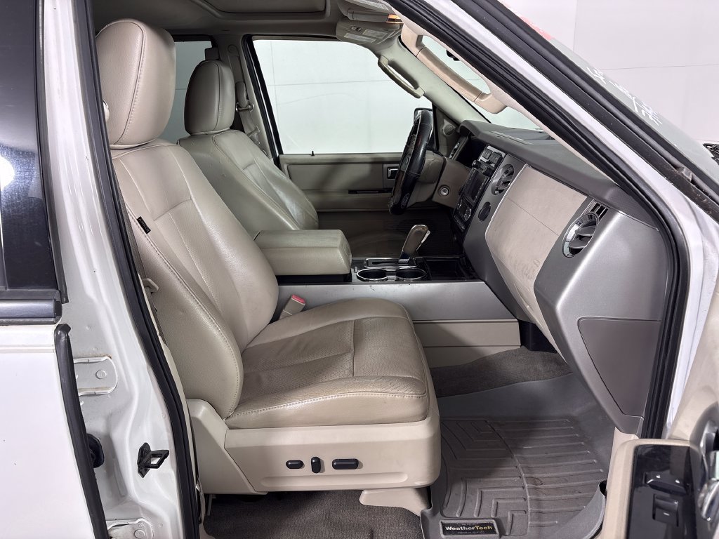 Used 2013 Ford Expedition Limited AWD/4WD image 6