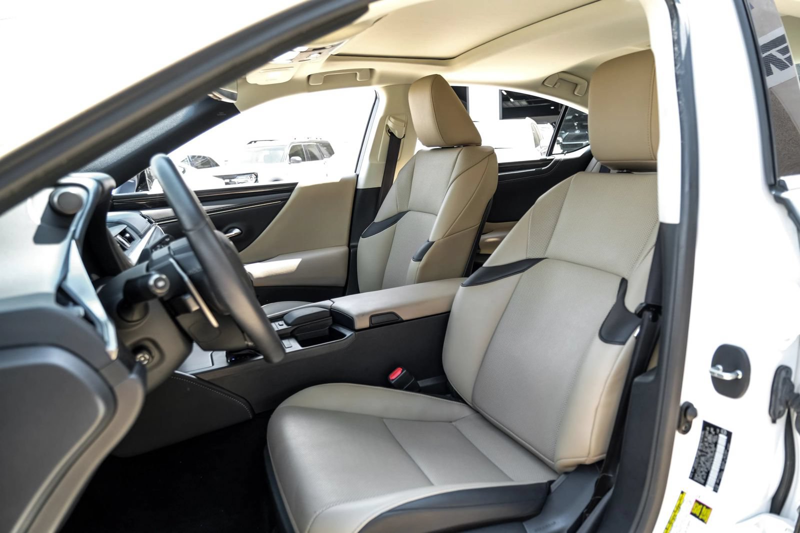 Used 2020 Lexus ES 350 w/ Premium Package FWD image 32