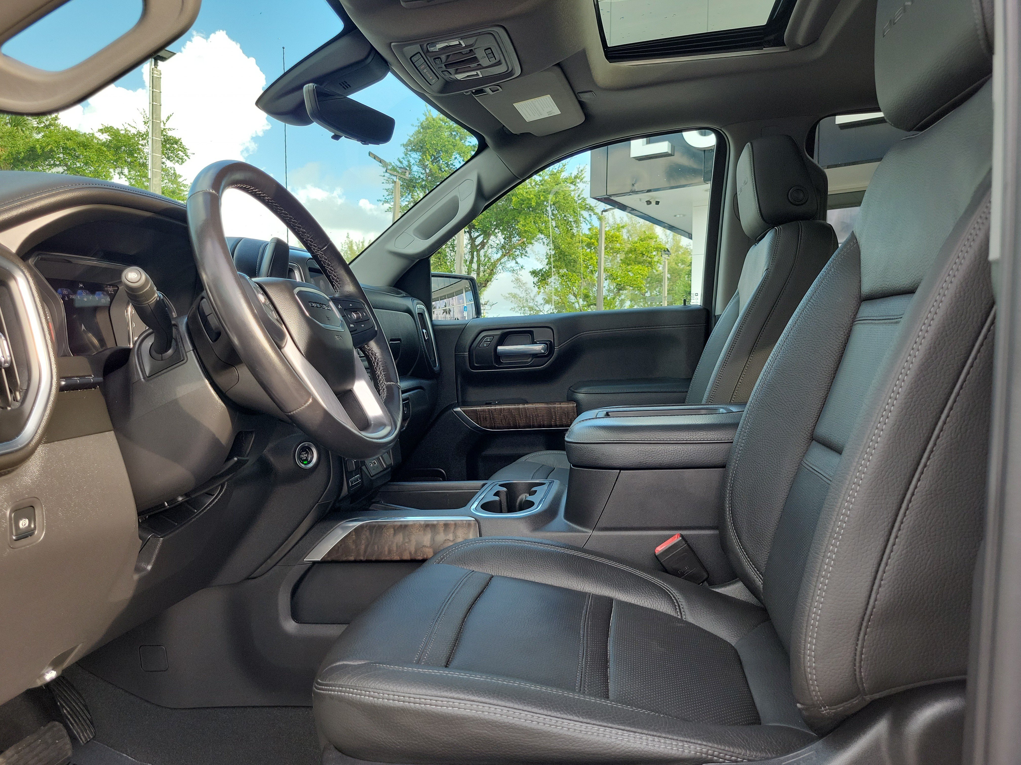 Used 2021 GMC Sierra 1500 Denali w/ Denali Ultimate Package AWD/4WD image 12