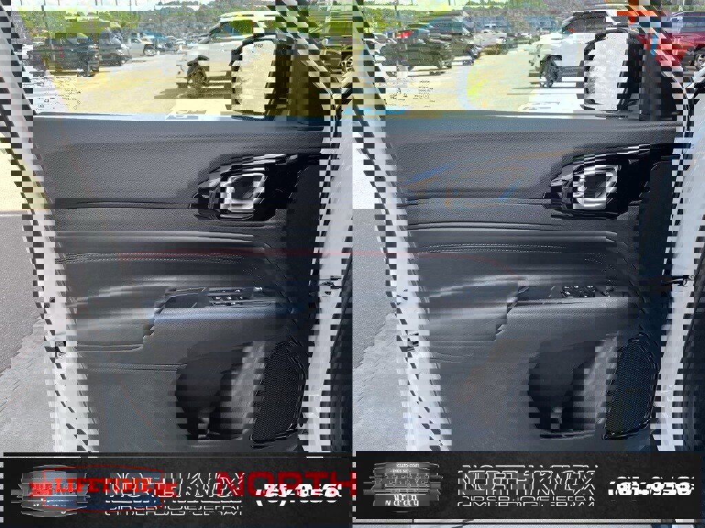 Used 2024 Jeep Compass Trailhawk image 5